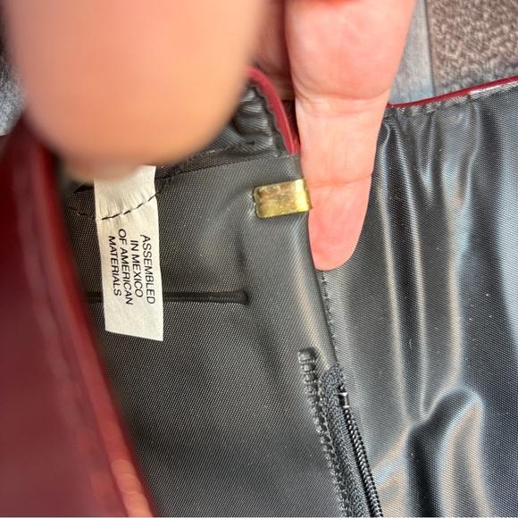 Elegant Burgundy Clutch - Picture 5 of 7